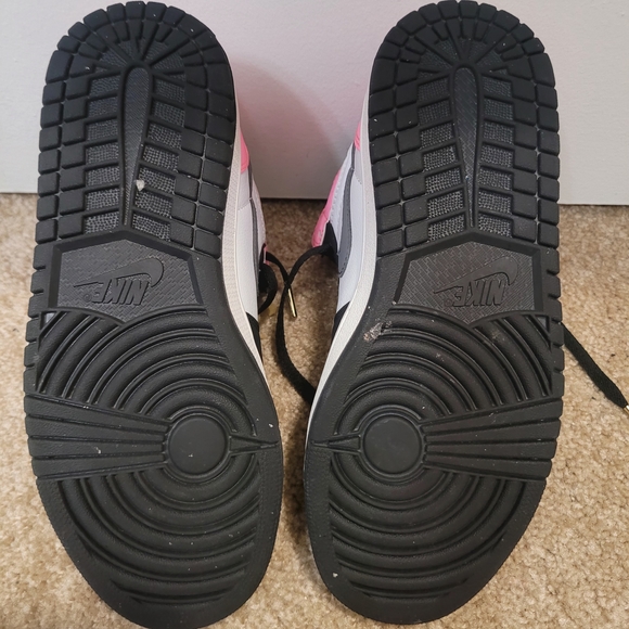Nike Air Jordan Women's Sneakers - Black, White, and Pink - Picture 5 of 6
